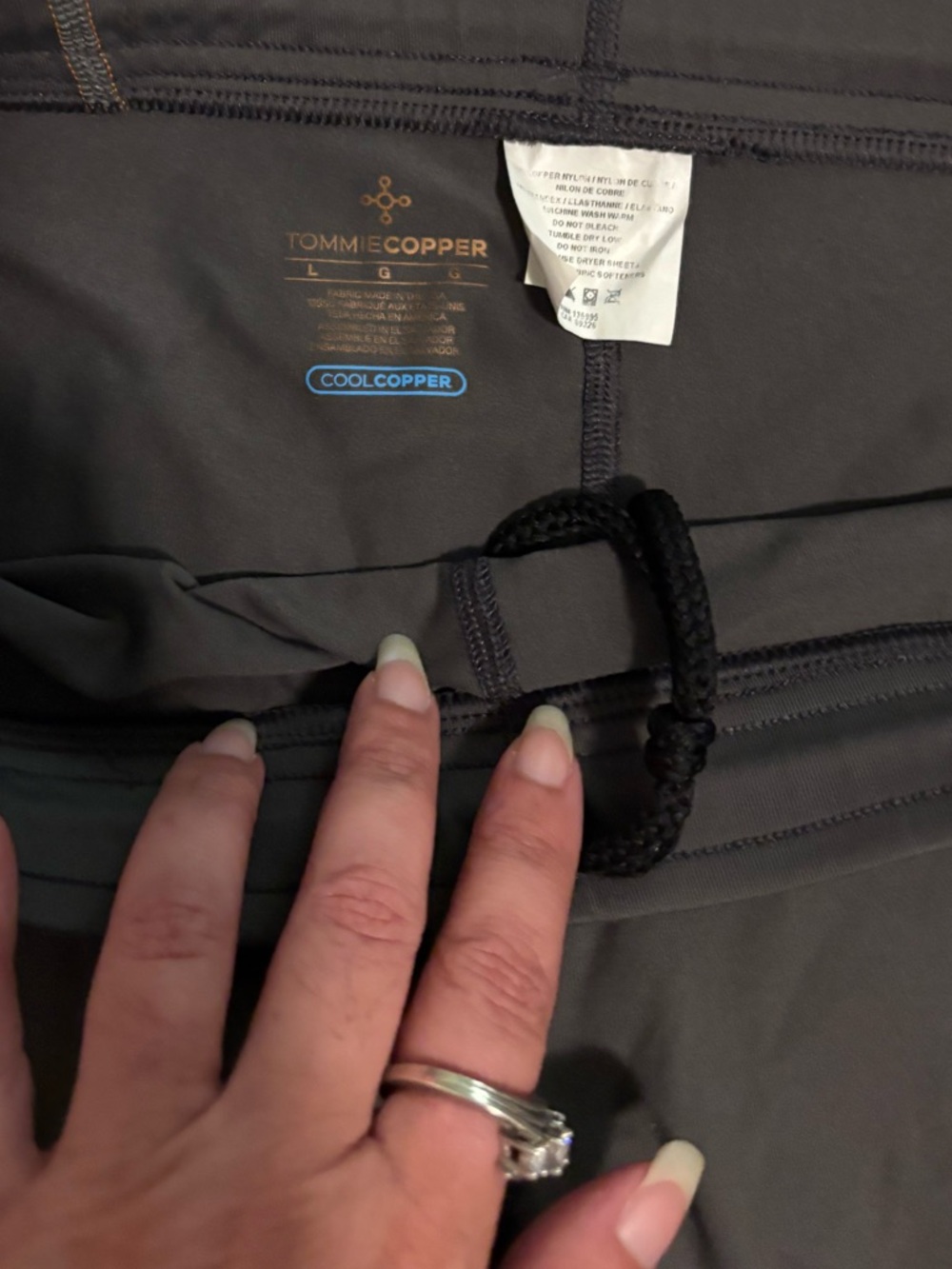 Tommie Copper Capri Leggings - Picture 3 of 4
